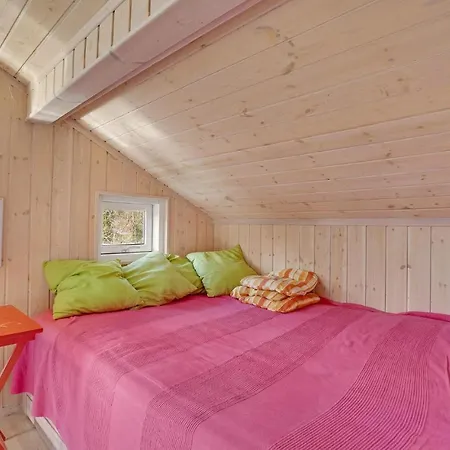Amazing In With 2 Bedrooms Feriehus
