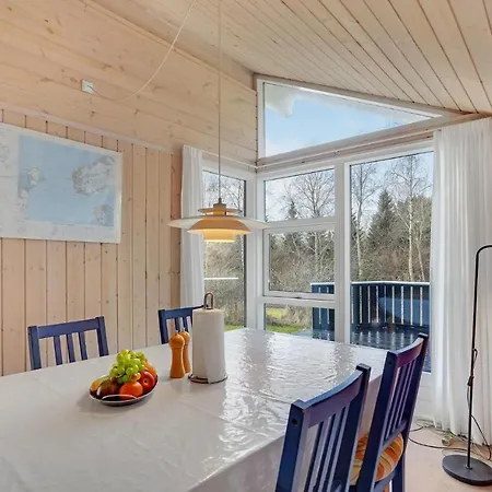 Feriehus Amazing In With 2 Bedrooms Hundested